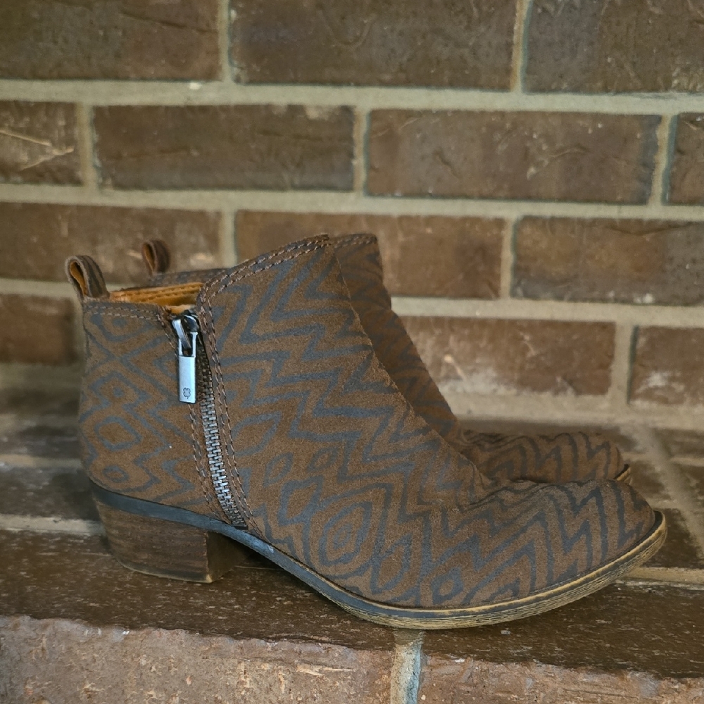 Lucky Brand Brown Zigzag Patterned Ankle Boots Womens‎ Size 5.5
